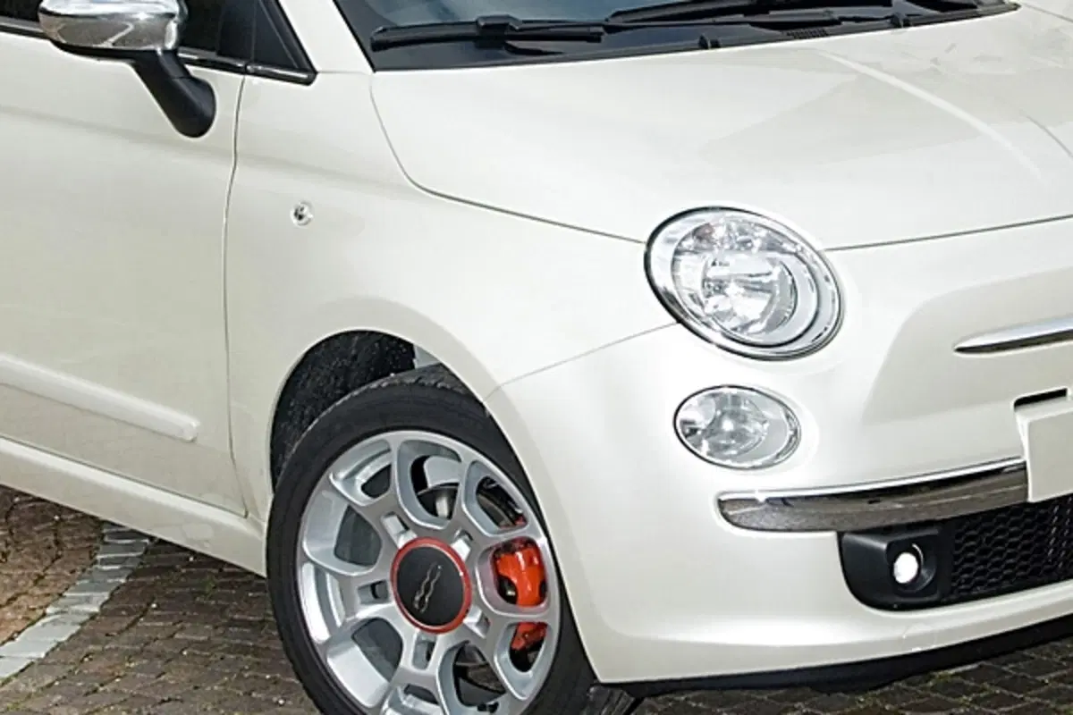 Fiat 500 1.4 120 CV (3)