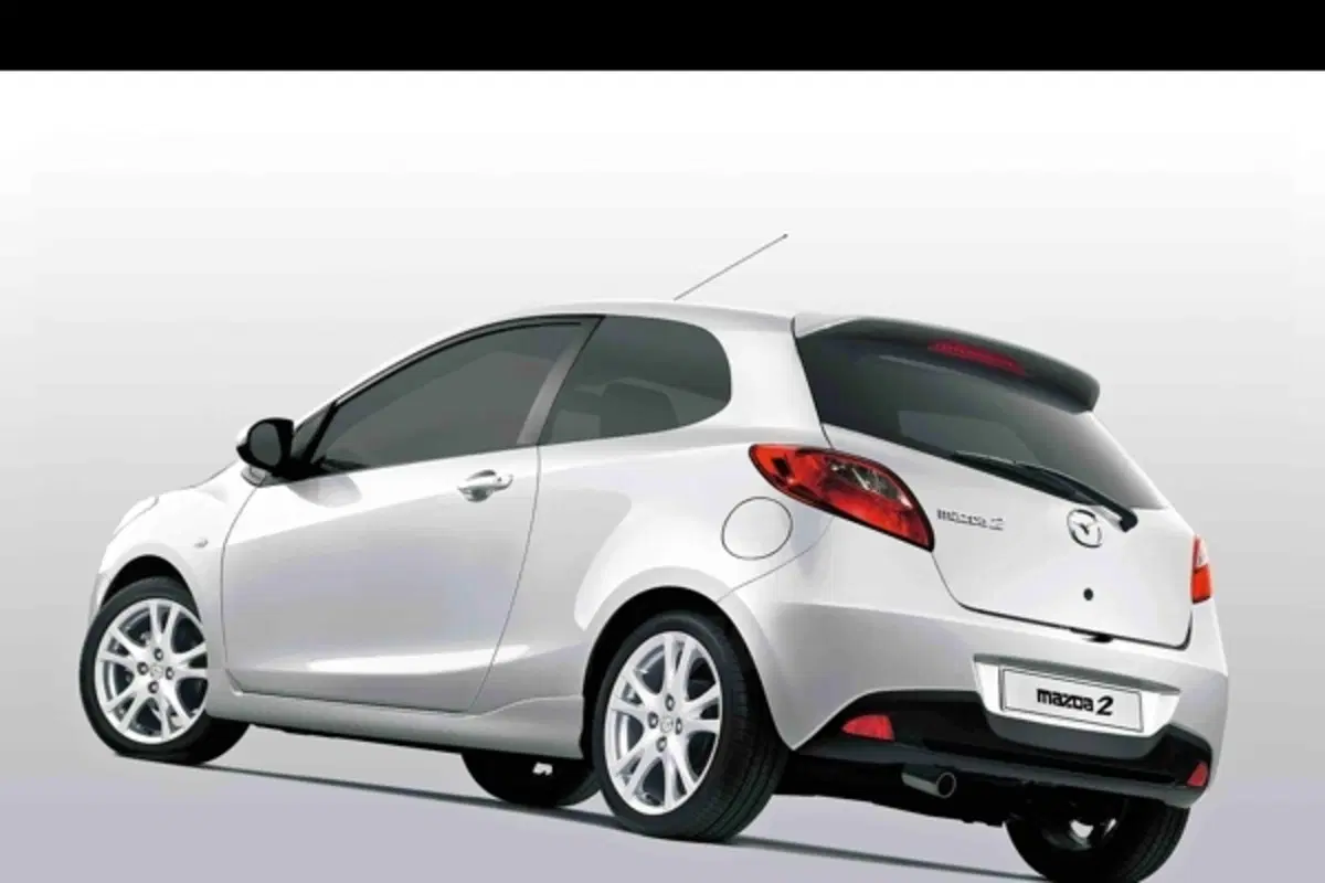 Nuova Mazda2 3 porte