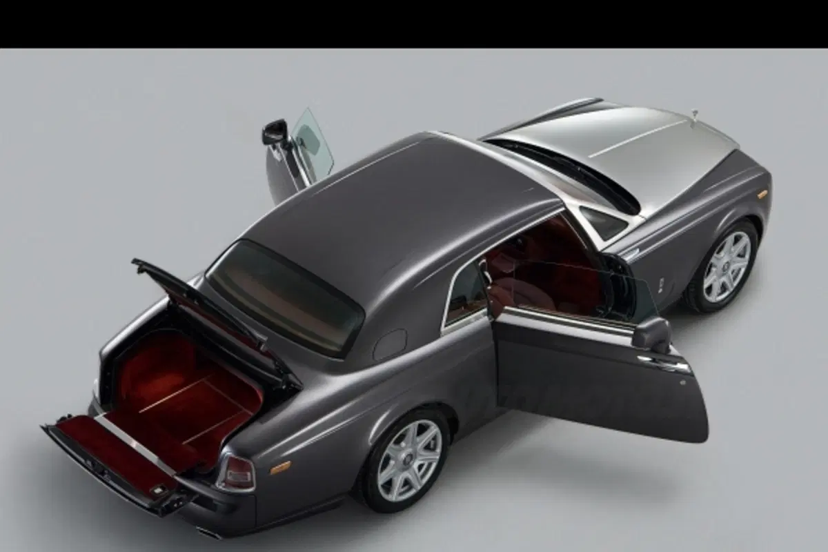 Rolls Royce Phantom Coupè (7)