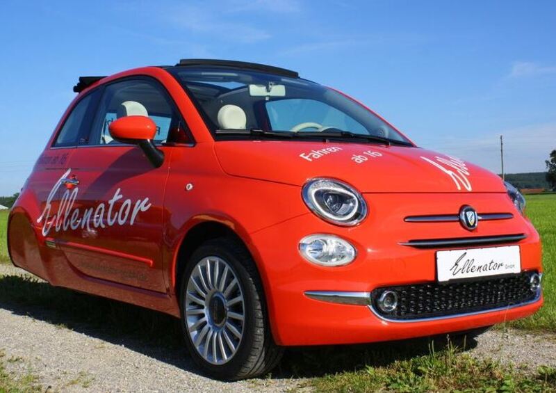 Una Fiat 500 triciclo per sedicenni: l&#039;ingegnosa idea di un imprenditore tedesco