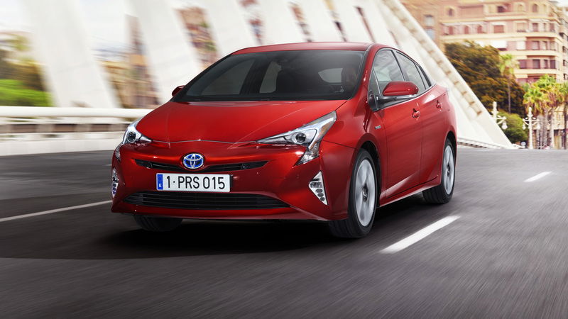 Toyota richiama 340.000 Prius per un difetto al freno a mano