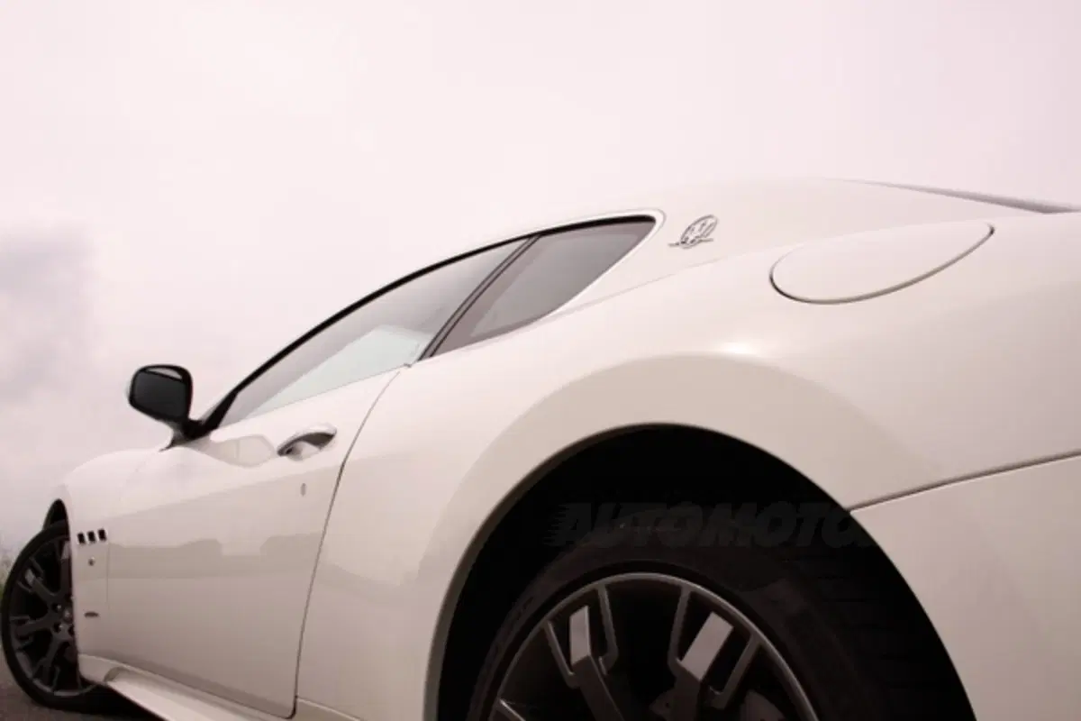 Maserati GranTurismo (13)
