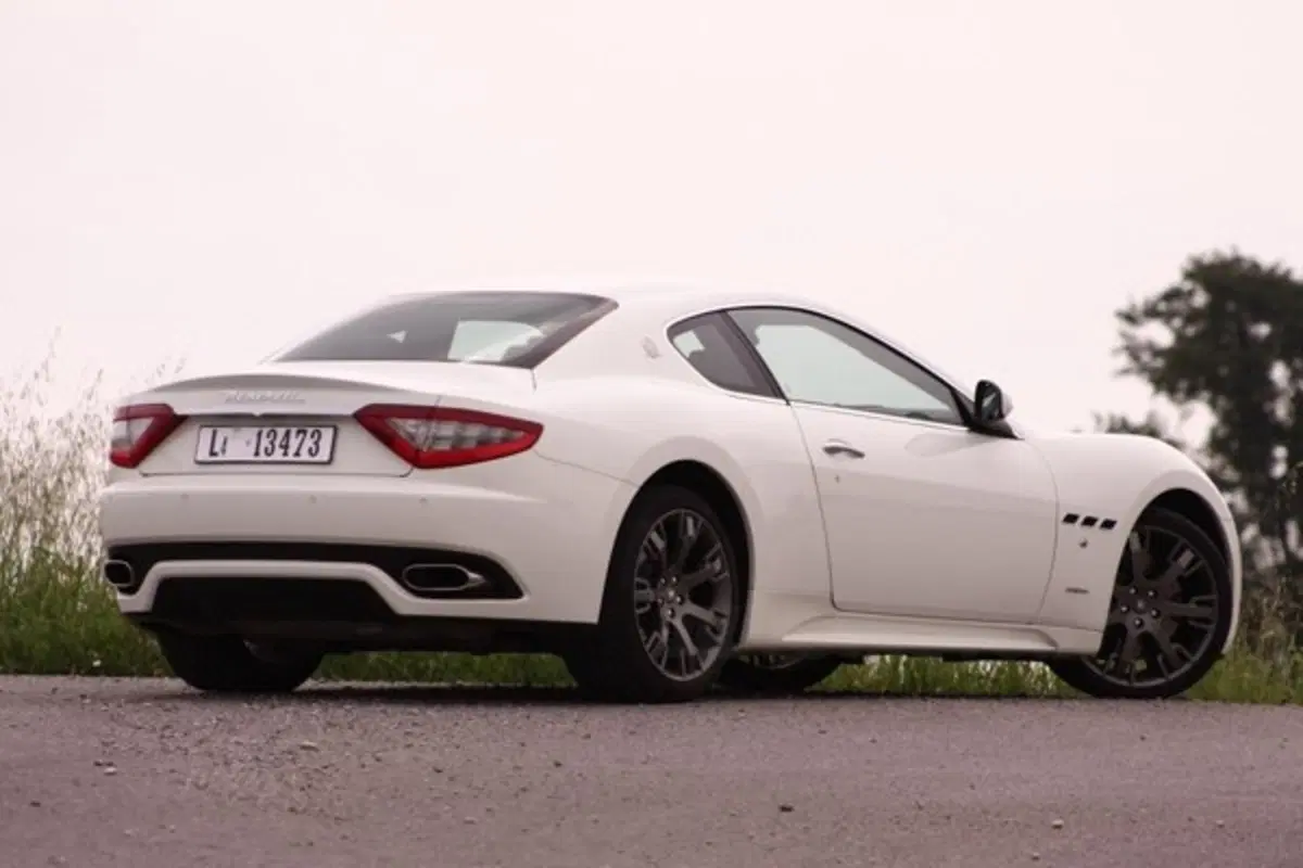 Maserati GranTurismo (26)