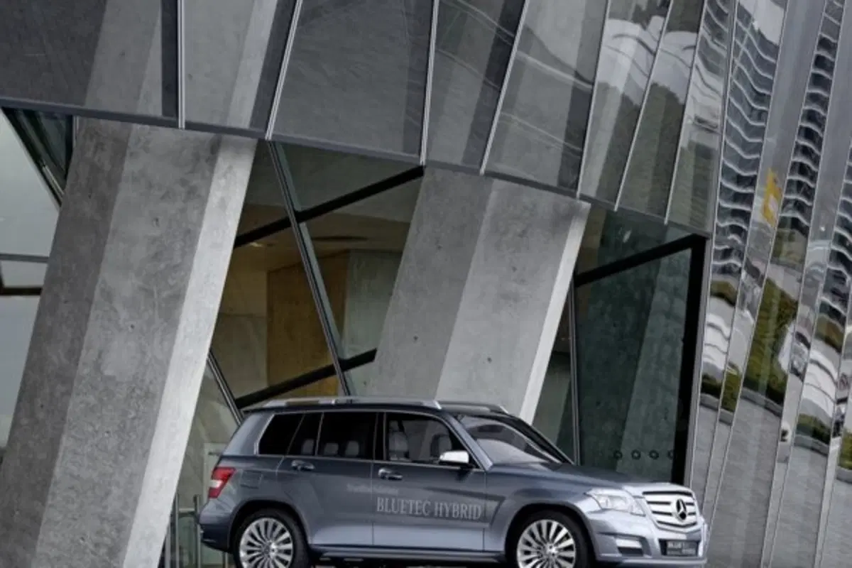 Mercedes GLK Vision Bluetech Hybrid (3)