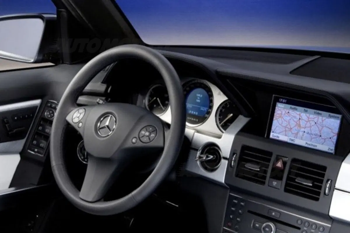 Mercedes GLK Vision Bluetech Hybrid (7)