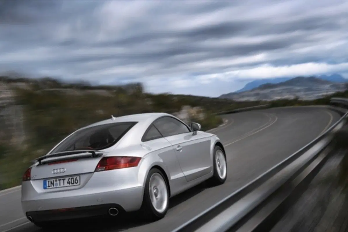 Audi TT 1.8 TFSI (2)