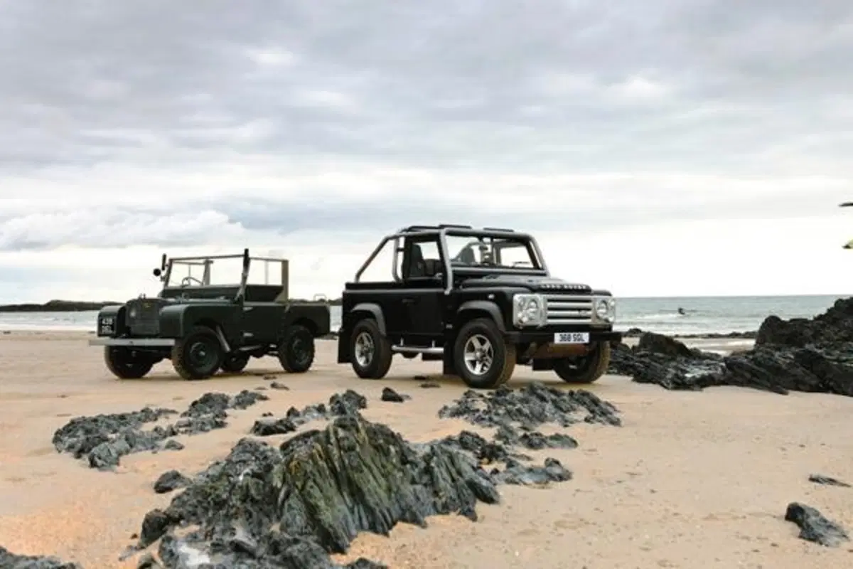Land Rover Defender SVX (3)