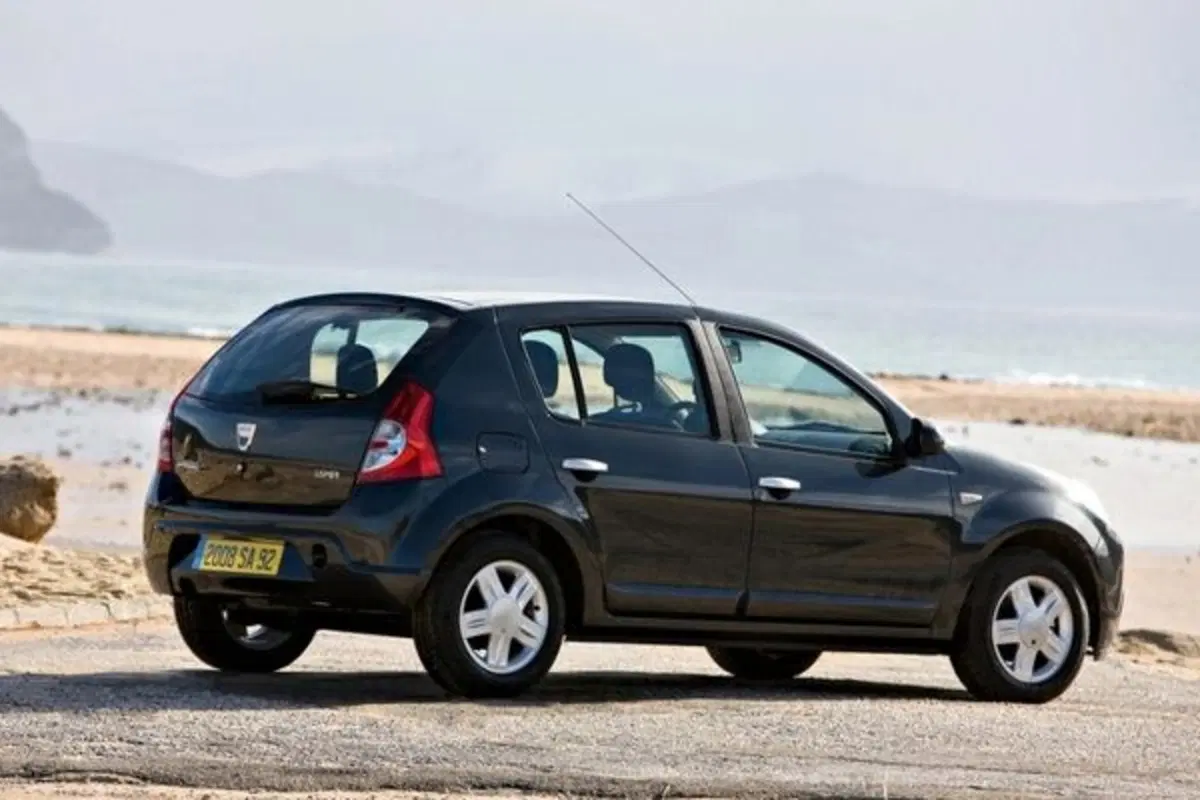 Dacia Sandero (2)