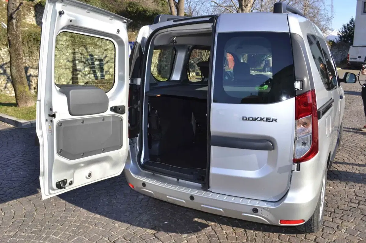 Quale comprare, Confronto: Dacia Dokker 1.5 dCi Vs Fiat Qubo 1.3 Mjt (2)