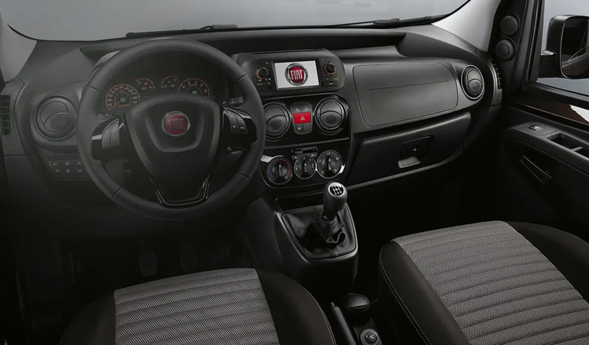 Quale comprare, Confronto: Dacia Dokker 1.5 dCi Vs Fiat Qubo 1.3 Mjt (7)