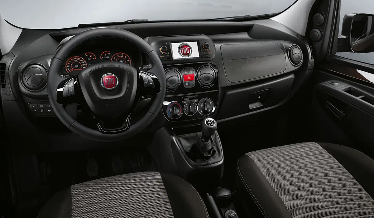 Quale comprare, Confronto: Dacia Dokker 1.5 dCi Vs Fiat Qubo 1.3 Mjt (11)