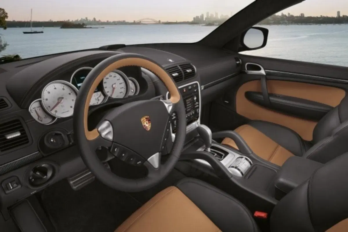 Porsche Cayenne Turbo S (5)