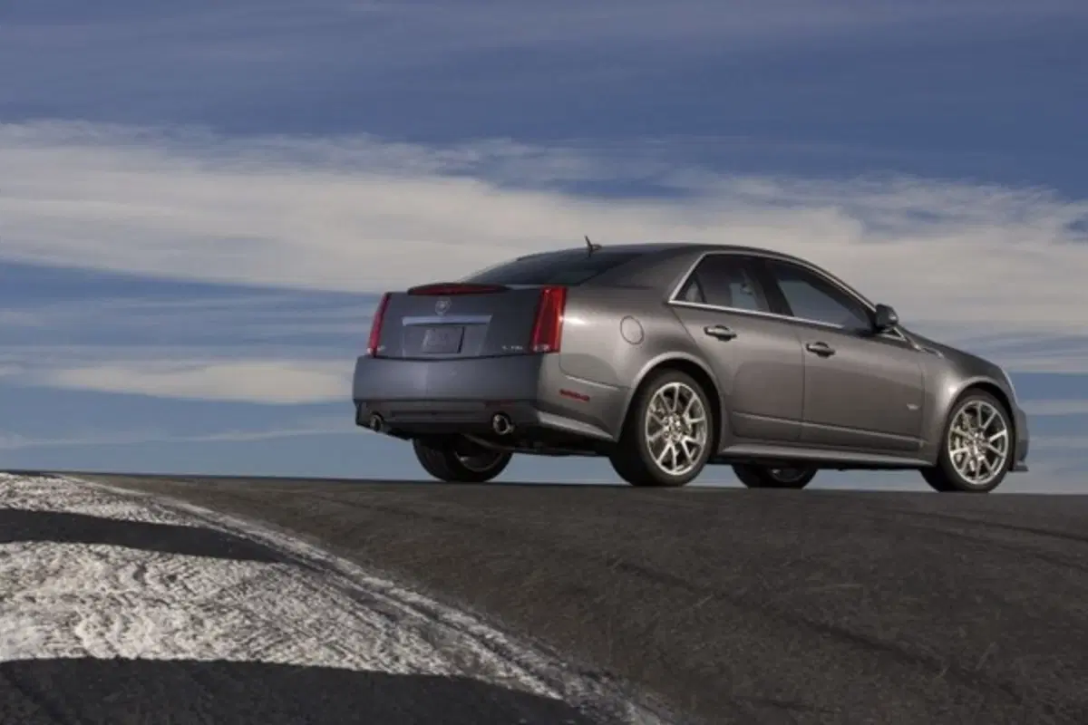 Cadillac CTS-V (10)