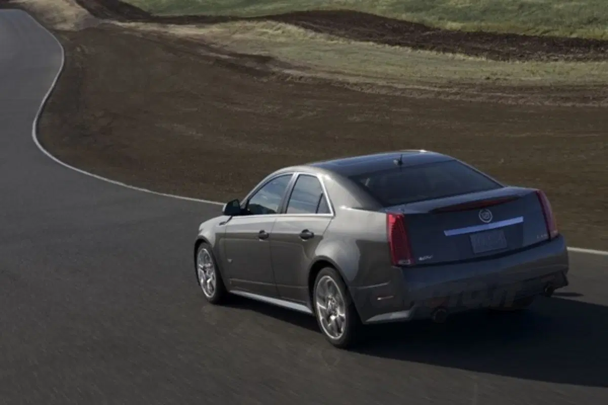 Cadillac CTS-V (12)