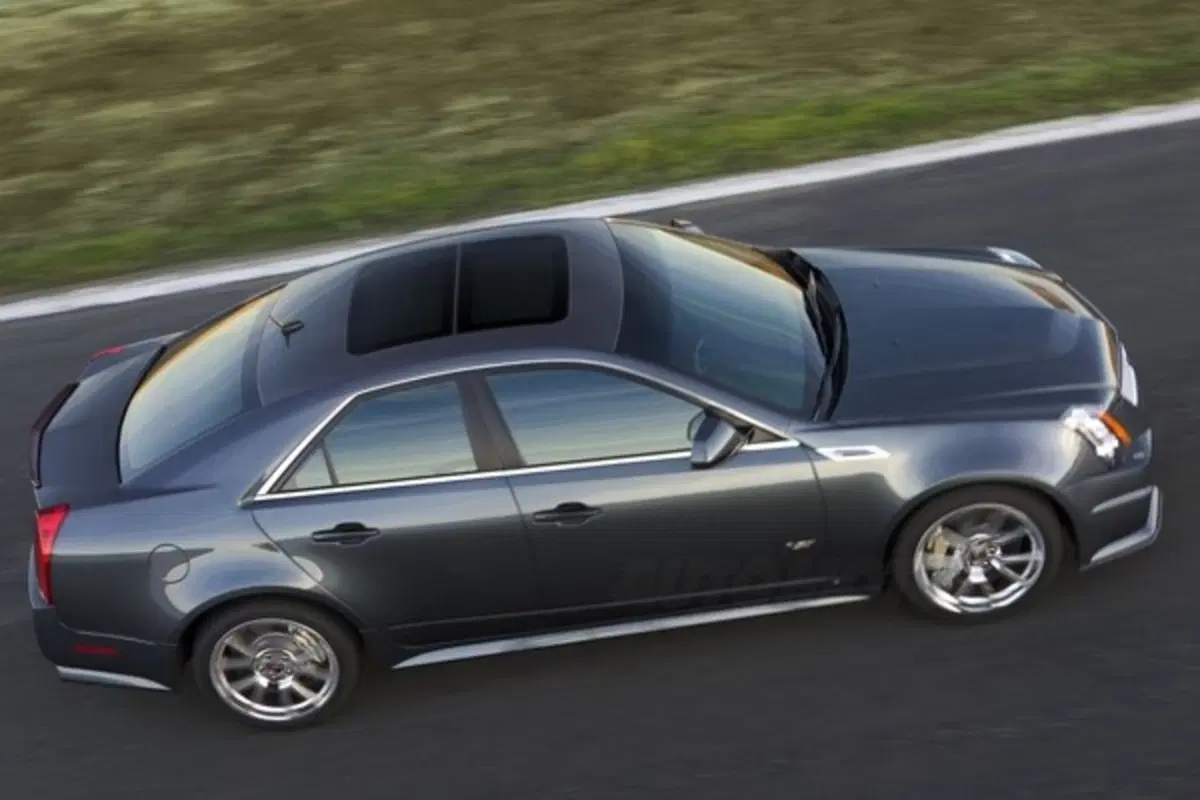 Cadillac CTS-V (14)