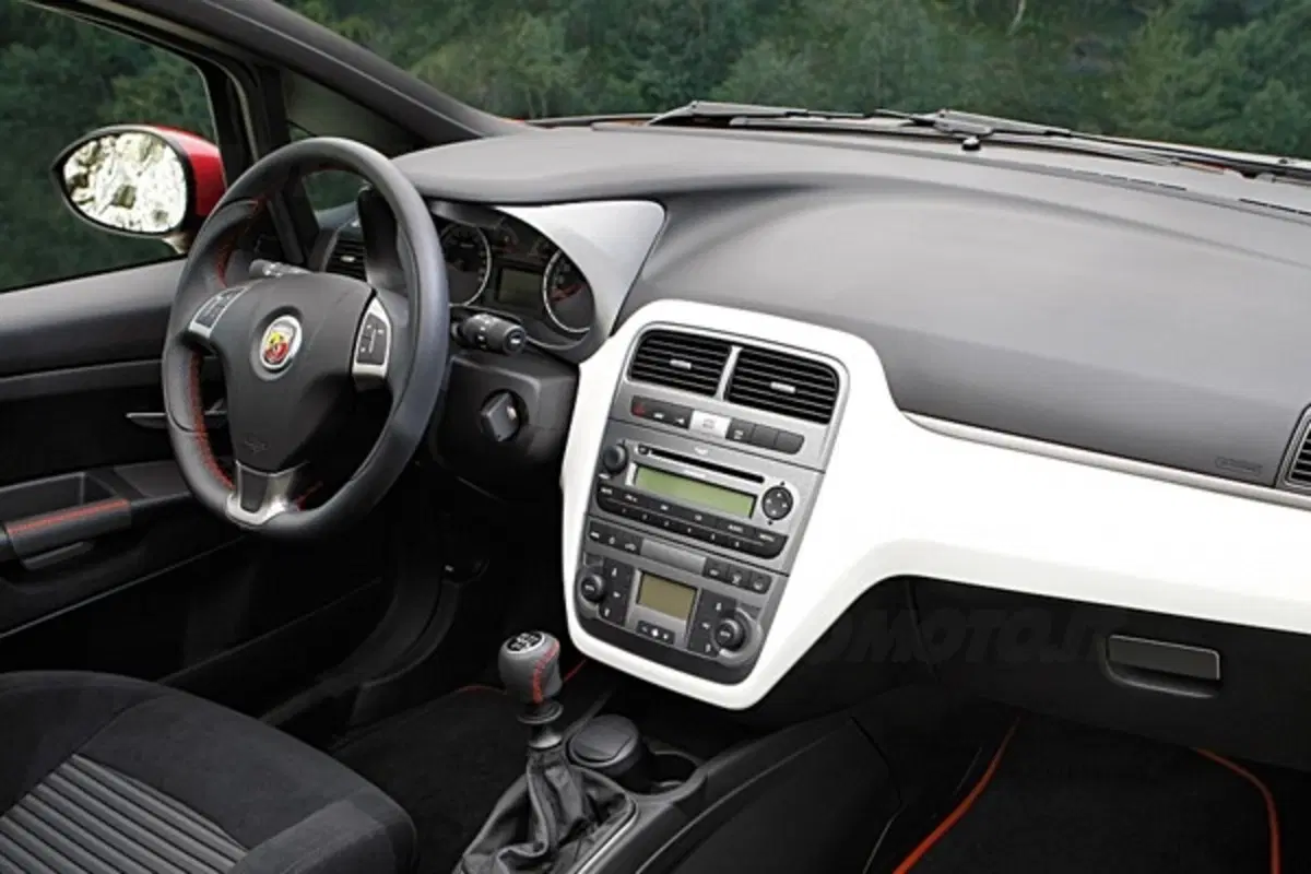 Abarth: Assetto e EsseEsse per Punto (10)