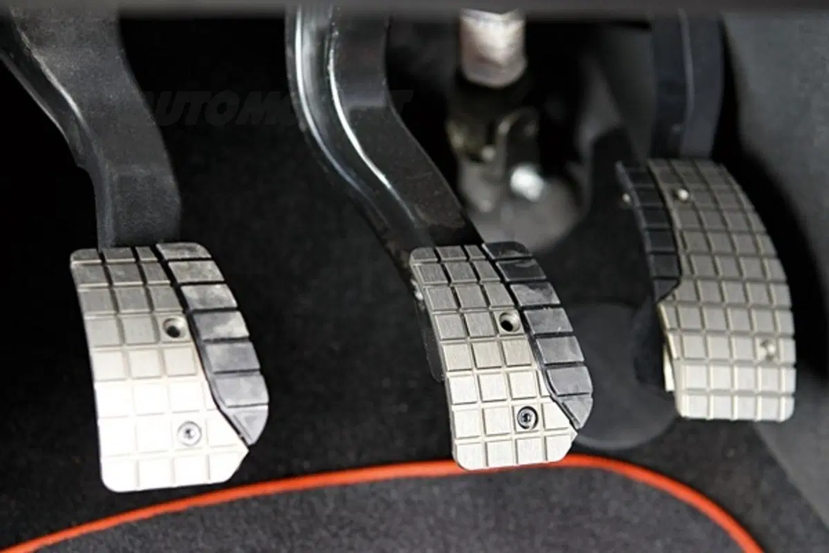 Abarth: Assetto e EsseEsse per Punto (13)