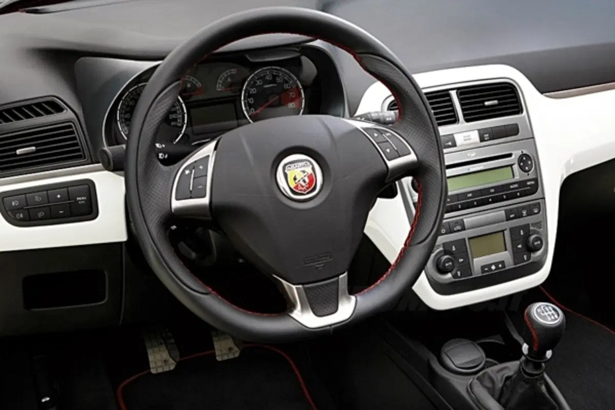 Abarth: Assetto e EsseEsse per Punto (15)