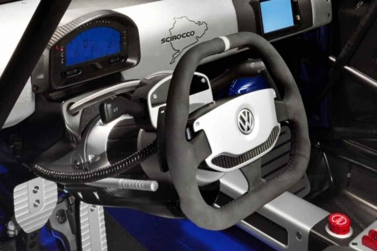 Volkswagen Scirocco GT24 (3)