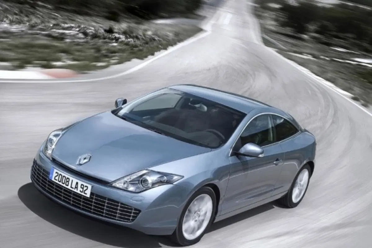 Renault Laguna Coupè (5)