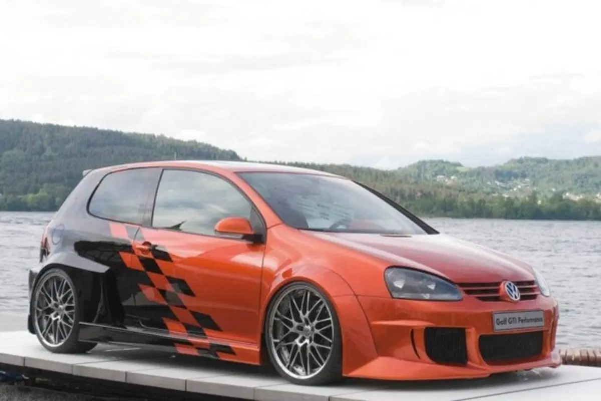 Volkswagen Golf GTI Performance Study (2)