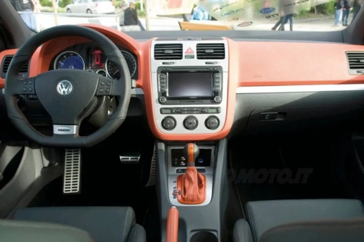 Volkswagen Golf GTI Performance Study (7)