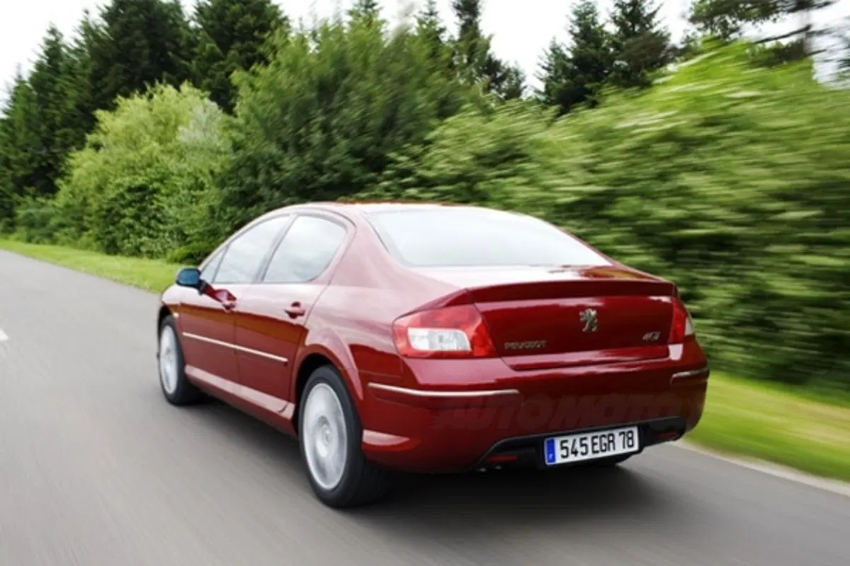 Peugeot 407 restyling (3)