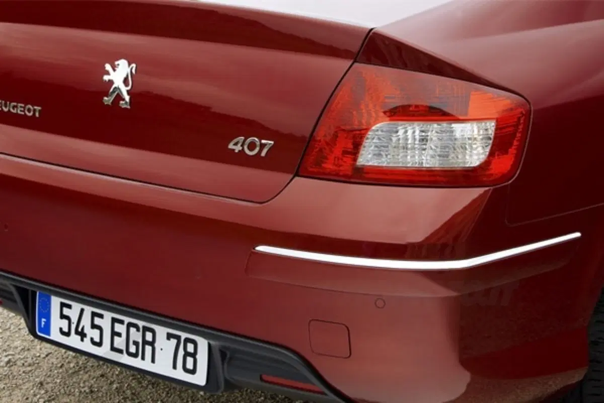 Peugeot 407 restyling (4)