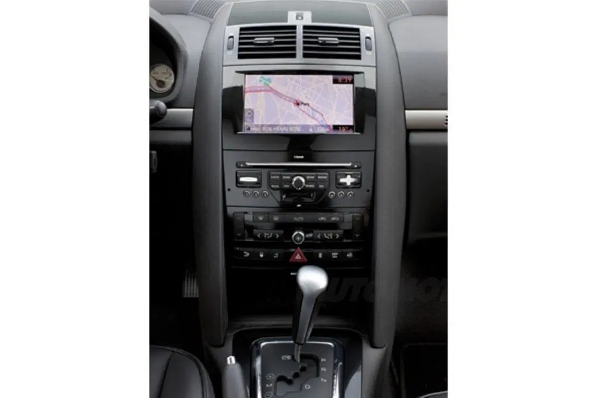 Peugeot 407 restyling (8)