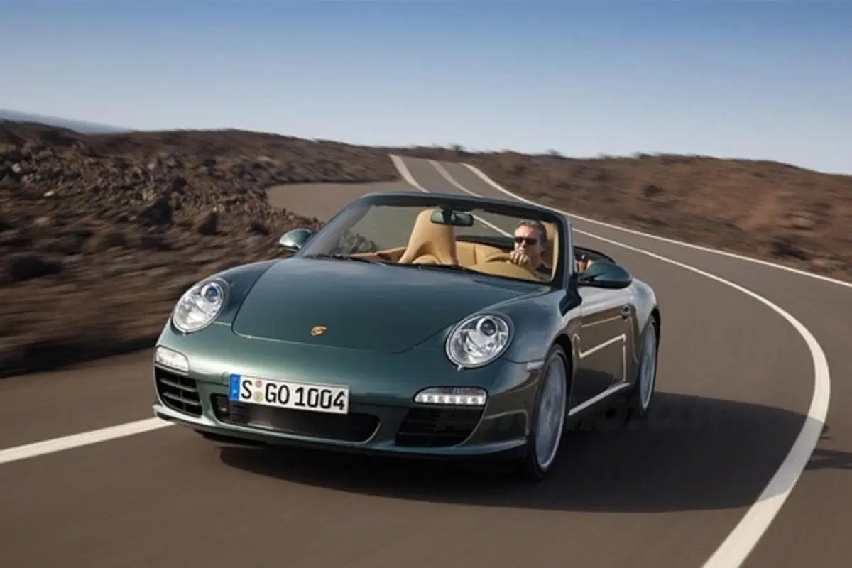 Porsche 911 restyling (3)