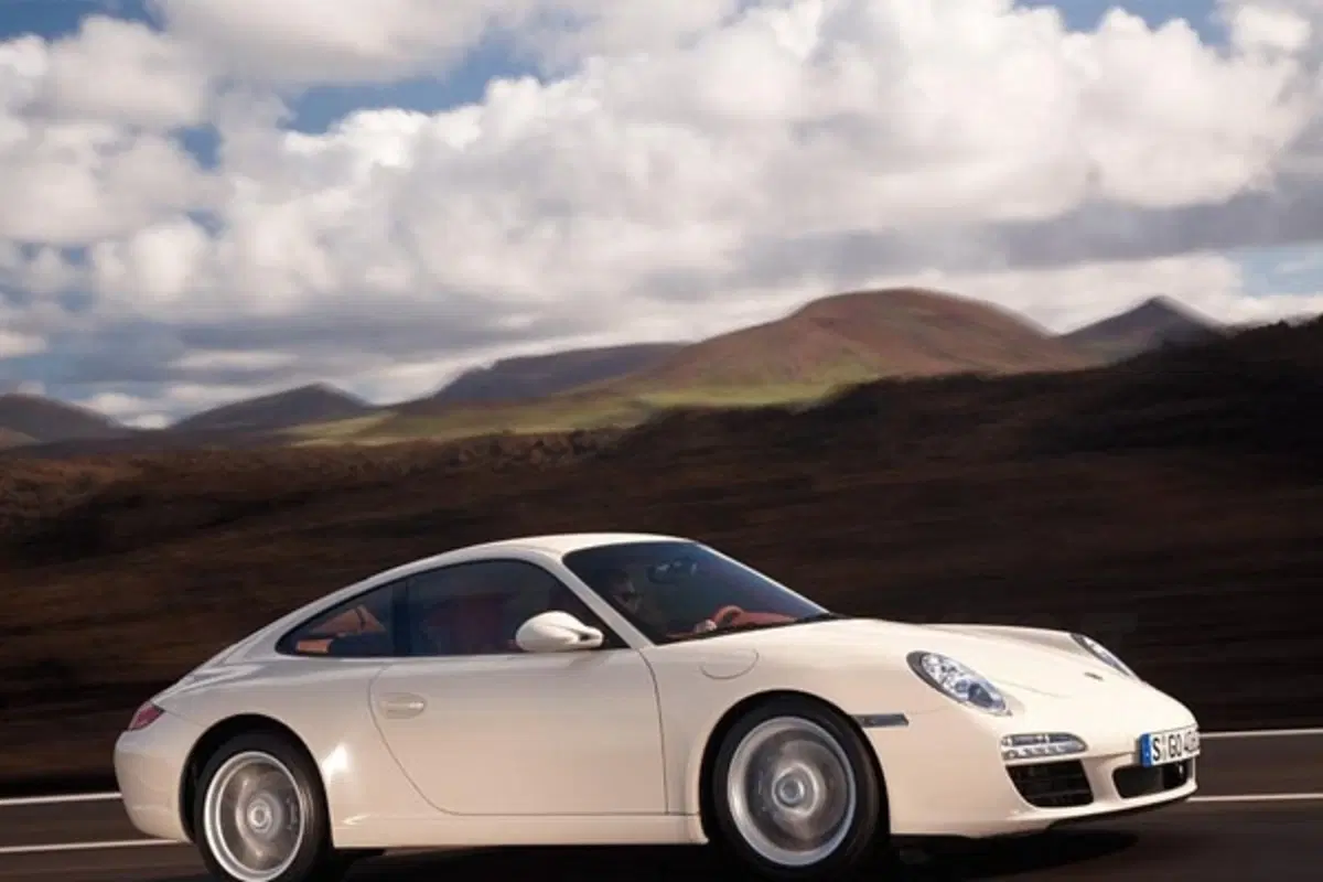 Porsche 911 restyling (4)