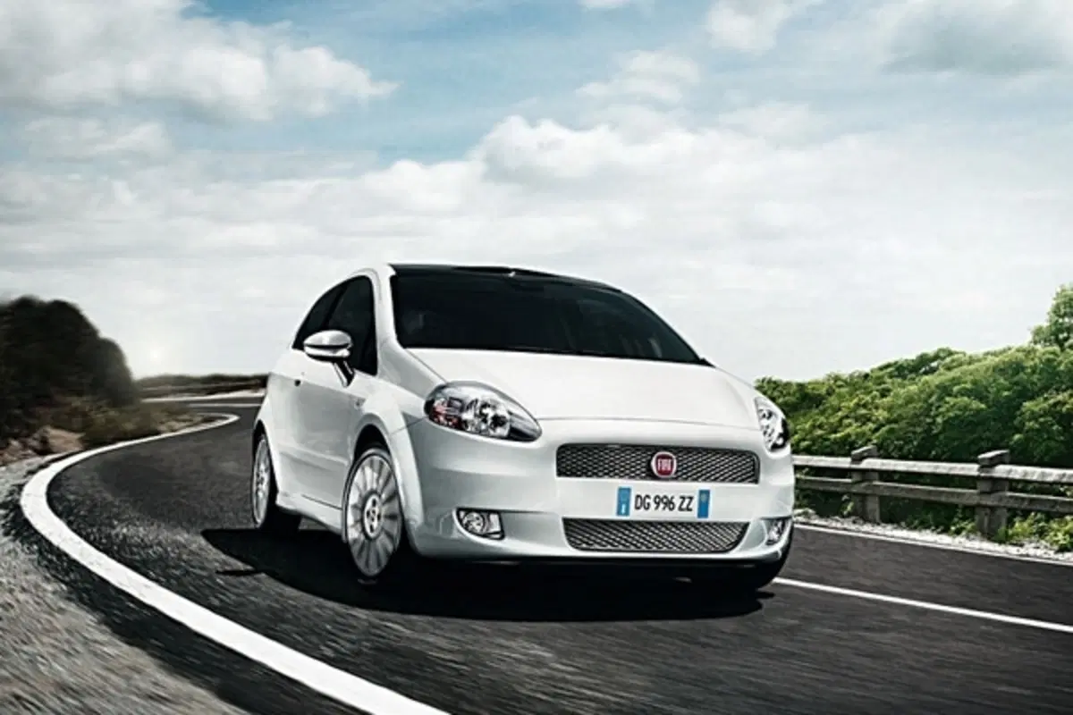 Fiat Grande Punto 2008 (3)