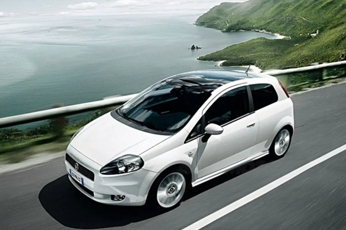 Fiat Grande Punto 2008 (4)