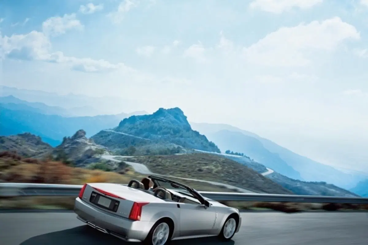 Cadillac XLR restyling (6)