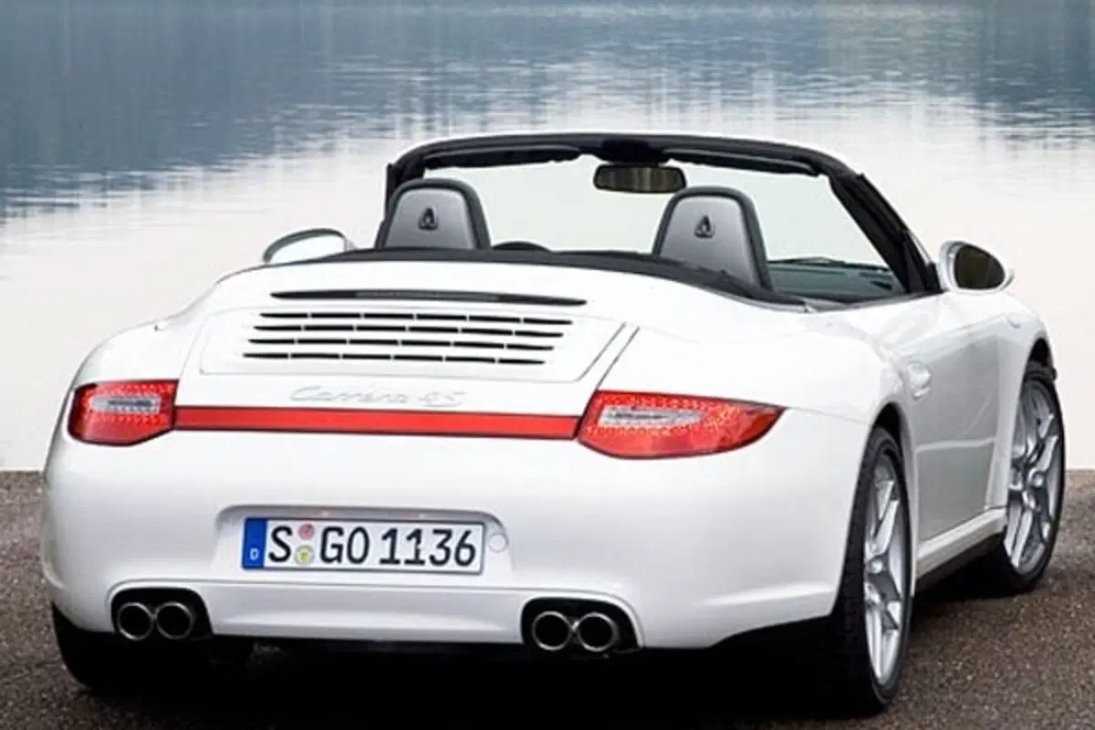 Nuova Porsche 911 4 e 4S (4)