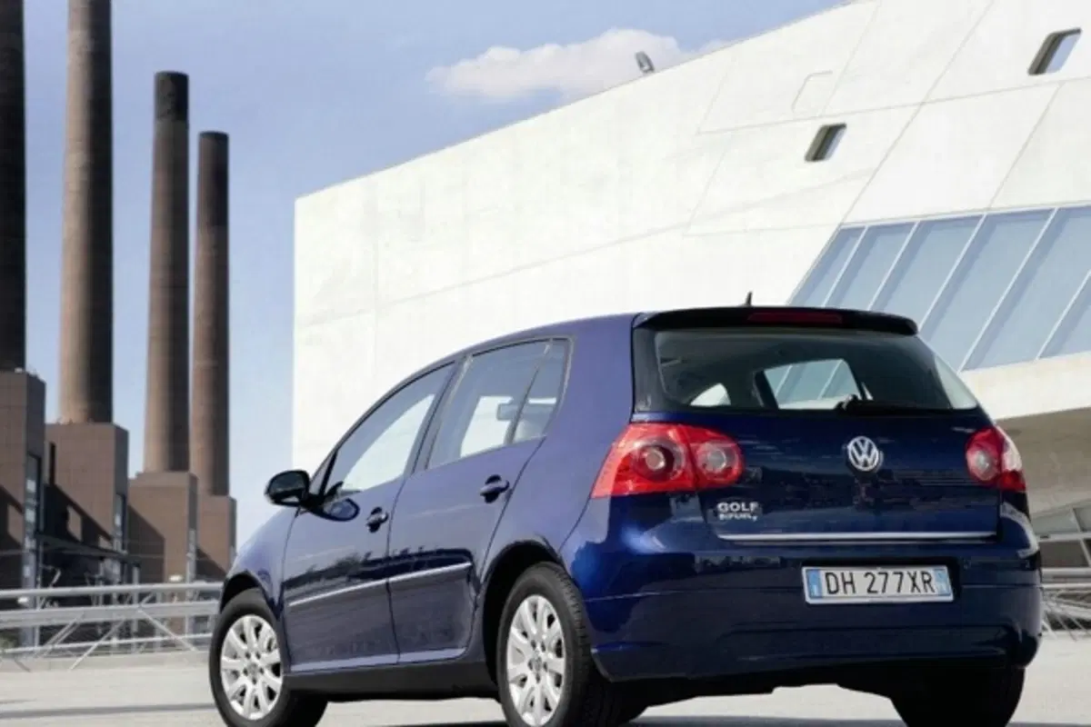 GPL: gratis per Volkswagen Golf (4)