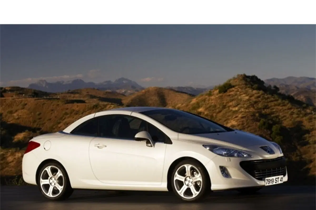 Peugeot 308 CC (4)