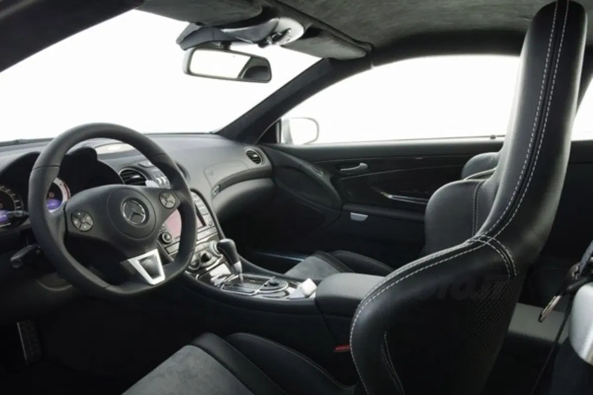 Mercedes SL 65 AMG Black Series (17)