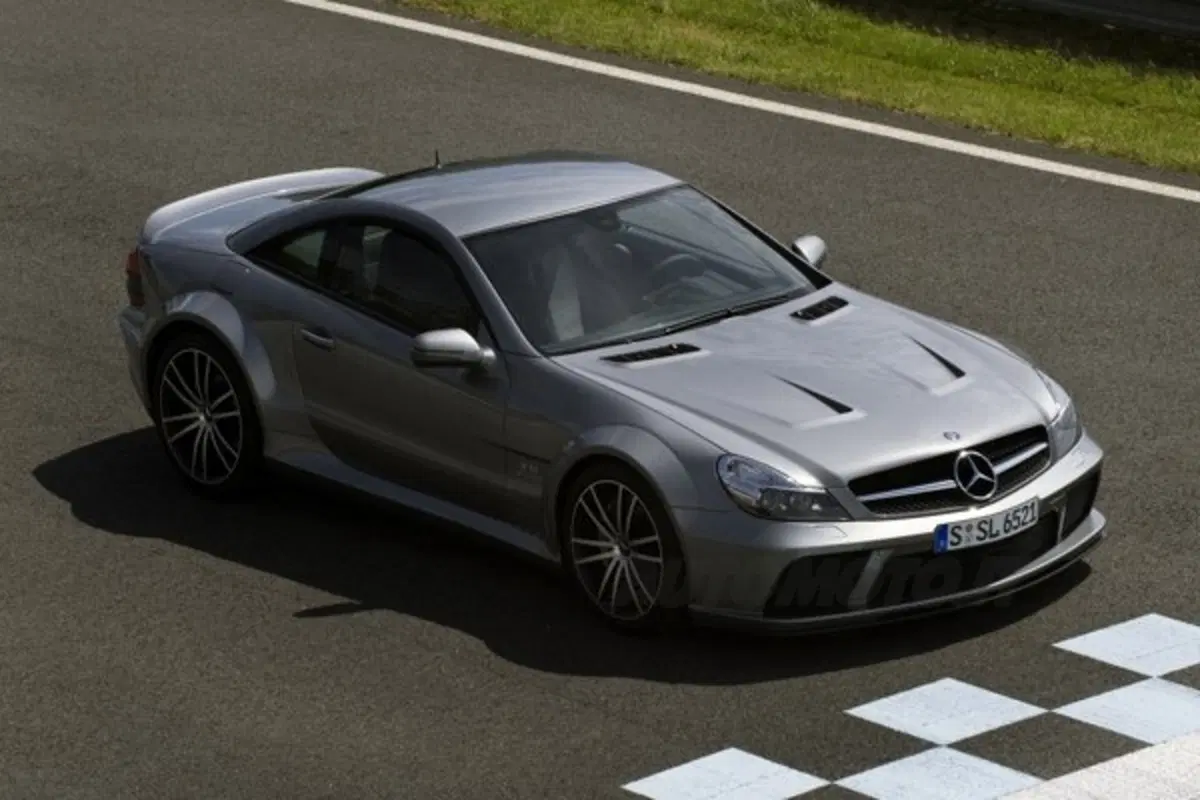 Mercedes SL 65 AMG Black Series (29)