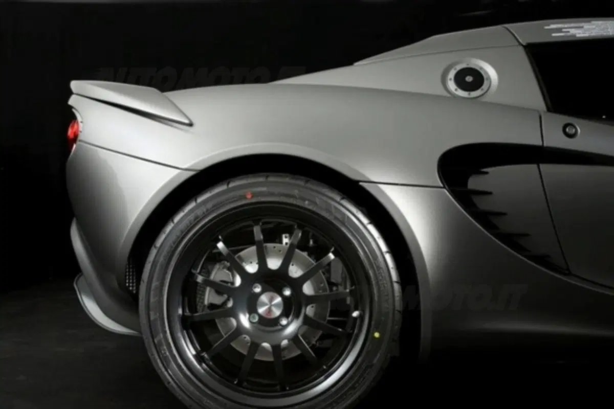 Lotus Eco Elise (2)