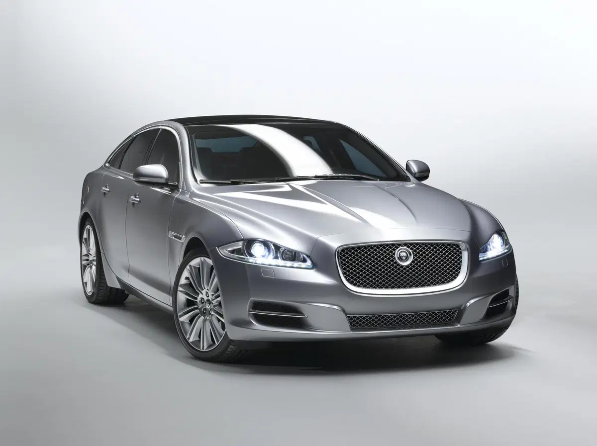 Jaguar XJ (2009-20) (27)