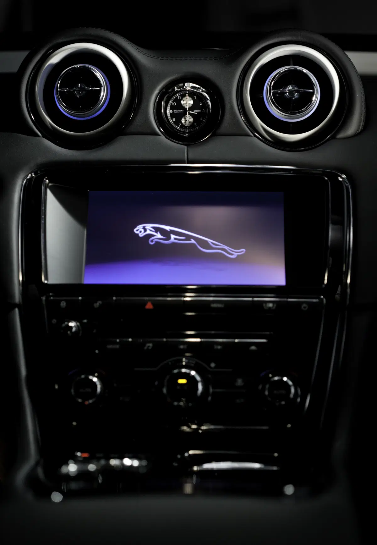 Jaguar XJ (2009-20) (46)