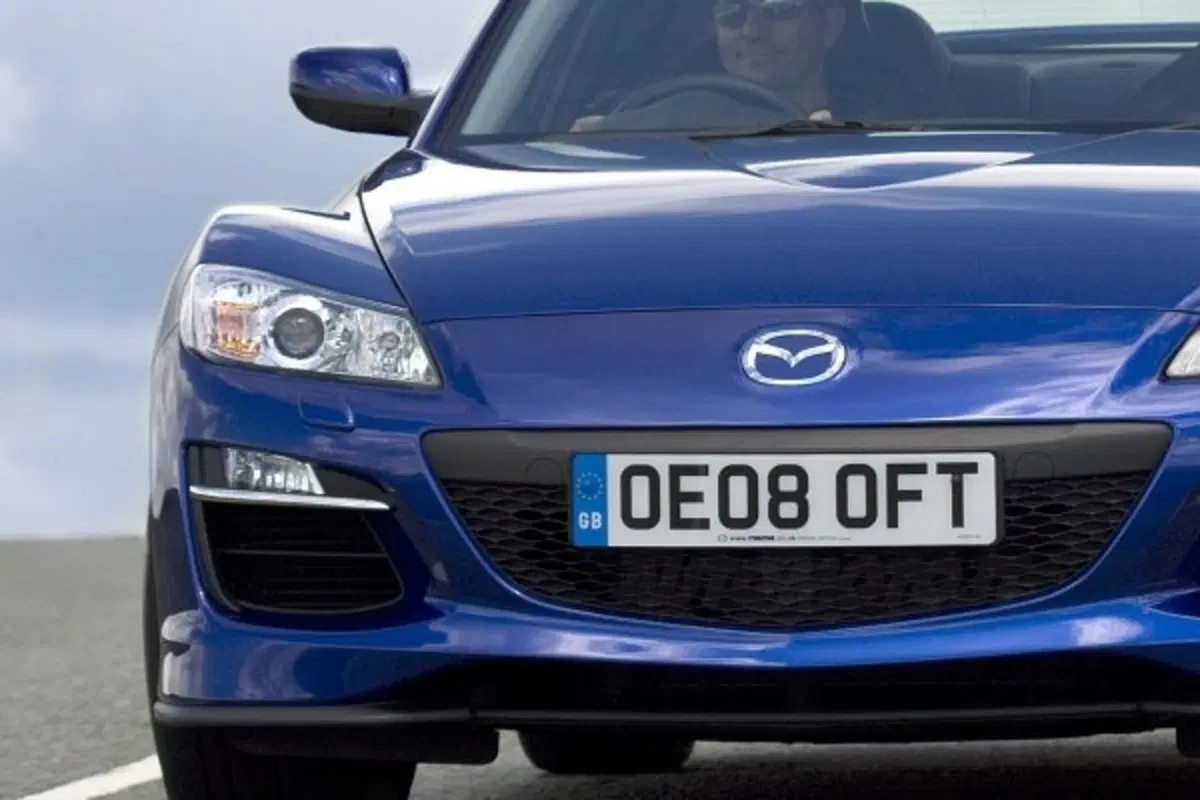 Mazda RX-8 R3 (2)