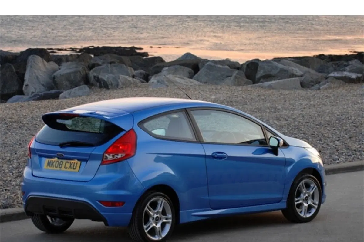Nuova Ford Fiesta Zetec S (2)