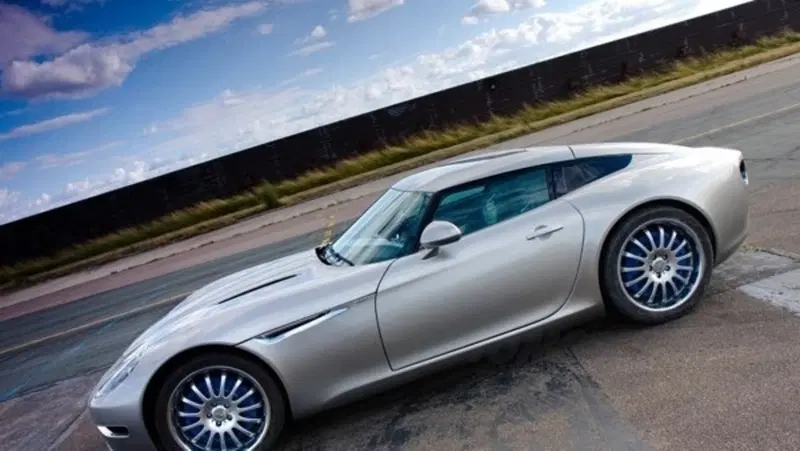 Lightning GT