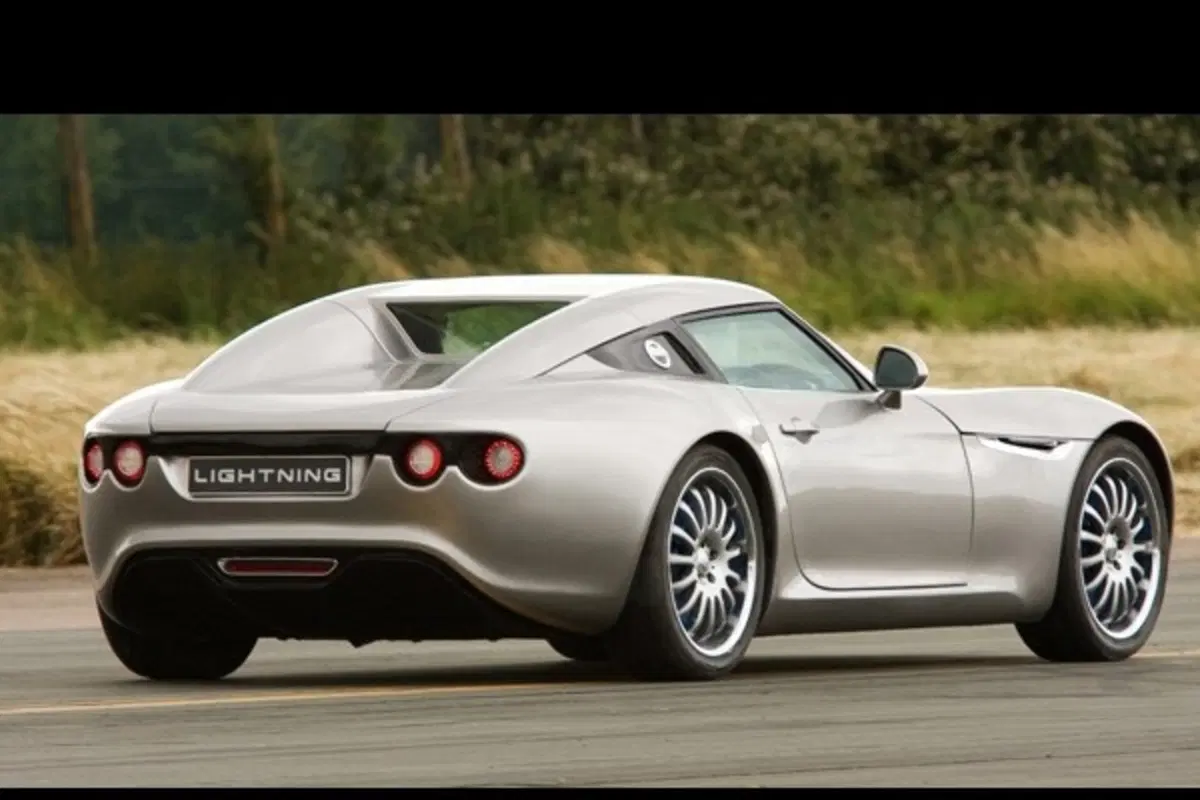 Lightning GT (3)