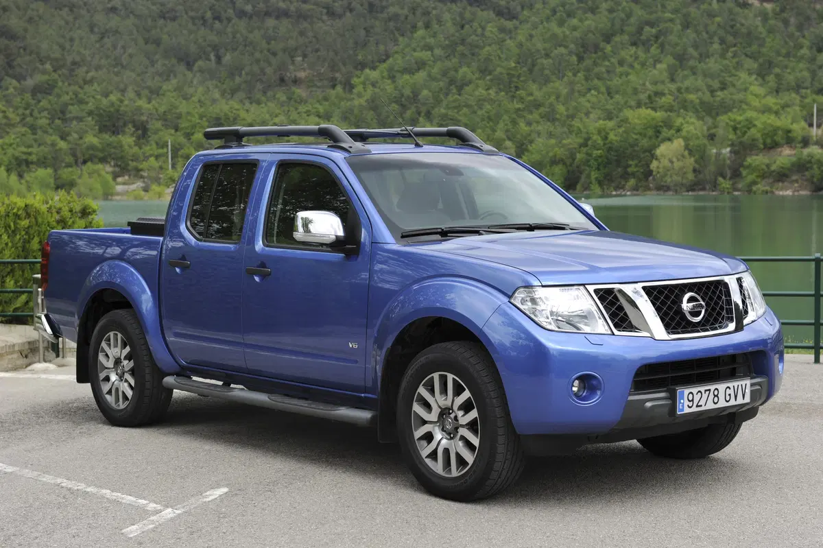 Nissan Navara 2.5 dCi 190CV 4 porte Double Cab Sport Platinum (27)