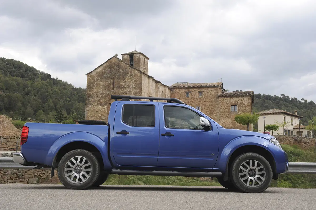 Nissan Navara 2.5 dCi 190CV 4 porte Double Cab Sport Platinum (28)