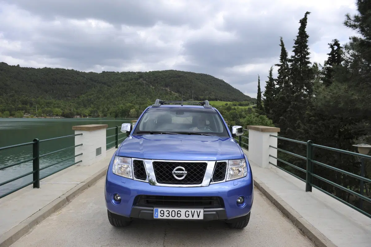 Nissan Navara 2.5 dCi 190CV 4 porte Double Cab Sport Platinum (30)