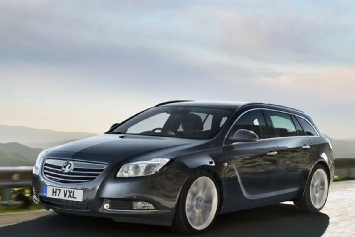 Opel Insignia Sports Tourer (5)